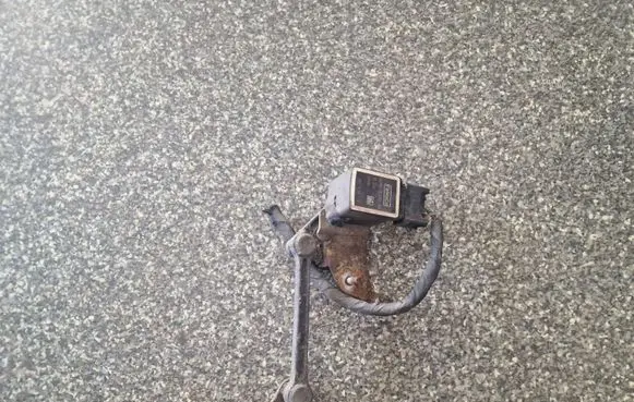 Headlight level adjustment motor