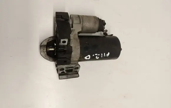 BMW 5 F10 F11 Starter motor 1005841073