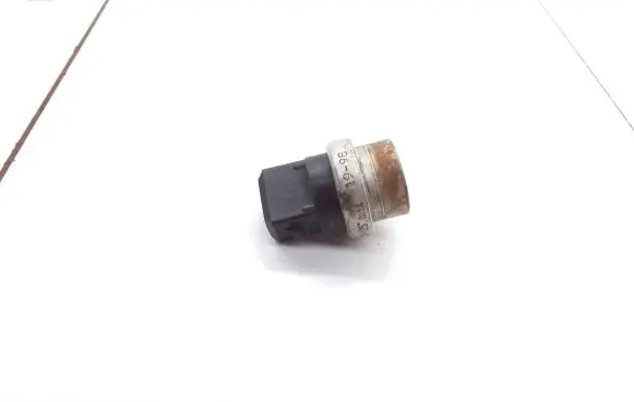 Coolant temperature sensor