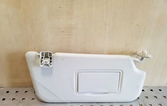 Ford Focus Sun visor