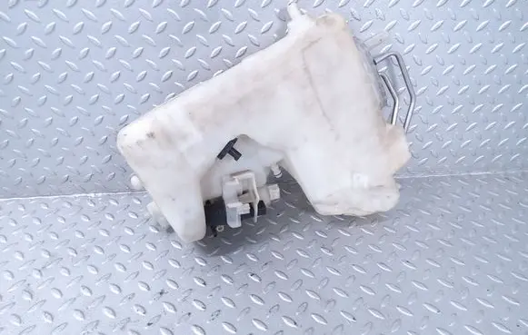 Mercedes-Benz E W211 Windshield washer fluid reservoir/tank A2118600160 2118600160