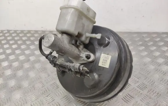 Hyundai Santa Fe Brake booster 585002B802