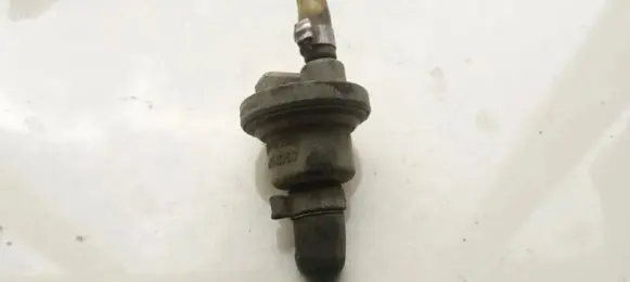 Volkswagen Golf II Valve vacuum 0280142153