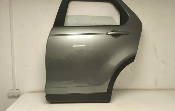 Land Rover Discovery Sport Rear door