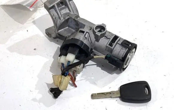 Peugeot Boxer Ignition lock 01099001