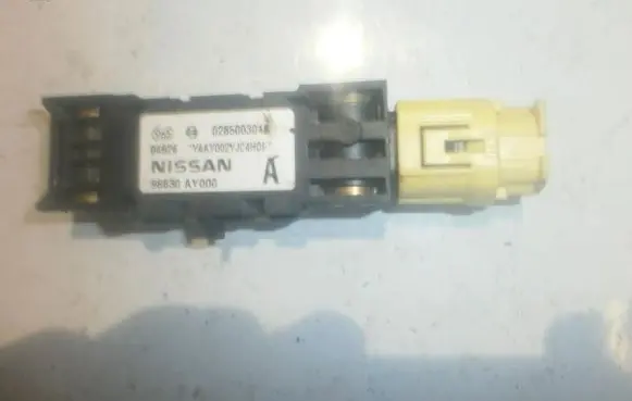 Nissan Primera Airbag deployment crash/impact sensor 0285003019 YAAY002YJC4HQE