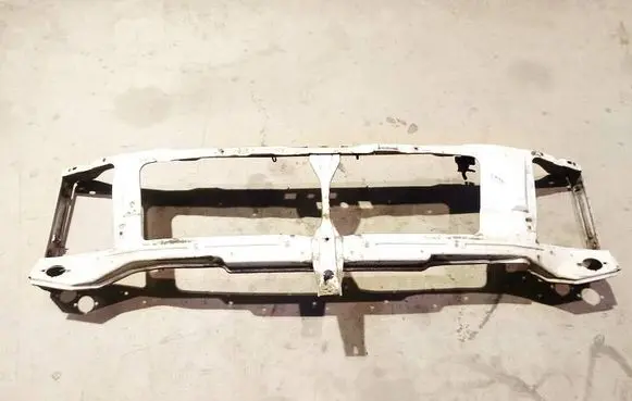 Volkswagen II LT Radiator support slam panel