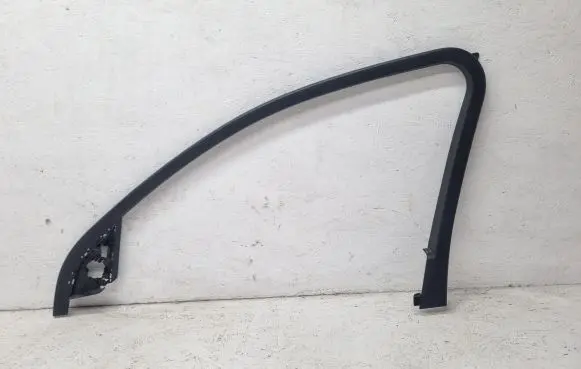 Audi A4 S4 B8 8K Front door glass trim molding 8K0867610 06560000