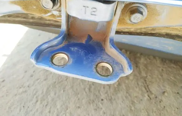 Chevrolet Kalos Rear door lower hinge