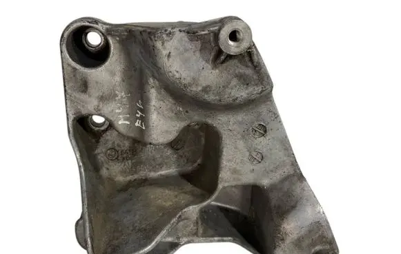 BMW 3 E46 A/C compressor mount bracket 7794614 64557794614