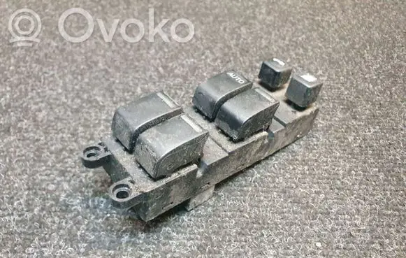Nissan Primera Electric window control switch 25401AV640 C8DD702N