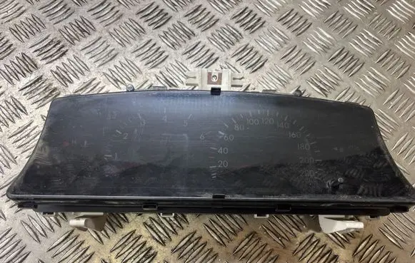 Toyota Corolla Verso E121 Speedometer (instrument cluster) 8380013150