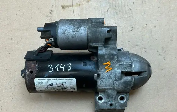 BMW X1 E84 Starter motor 8570238