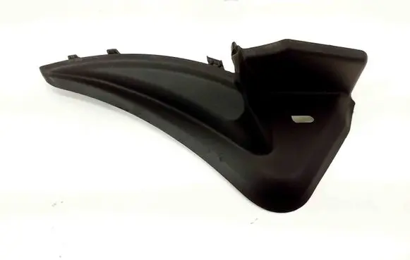 Fender trim (molding)