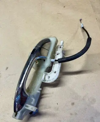 KIA Carens III Front door exterior handle