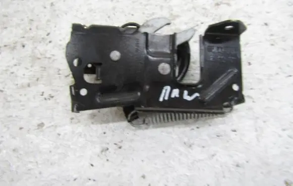 BMW 4 F32 F33 Engine bonnet/hood lock/catch 724254910