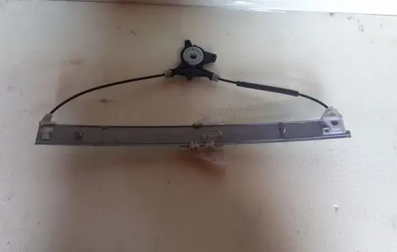 Mazda CX-7 Front window lifting mechanism without motor HILEX7440