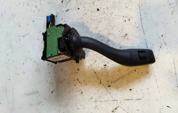 Audi A3 S3 8P Wiper control stalk 8P0953519