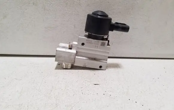 Toyota C-HR II Air conditioning (A/C) expansion valve 4475200440