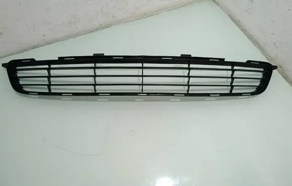 Toyota Corolla E140 E150 Front bumper lower grill 5311202090