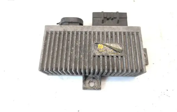Renault Kangoo I Glow plug pre-heat relay 7700109860