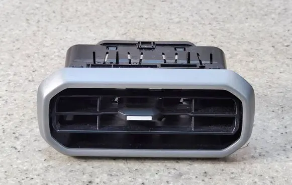 Dacia Duster II Dashboard air vent grill cover trim 687612329R09 687612329R
