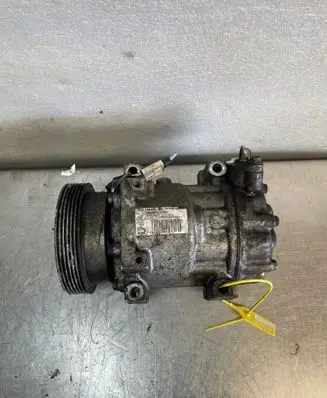 Dacia Duster Air conditioning (A/C) compressor (pump) 