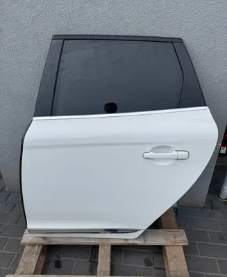 Volvo XC60 Rear door