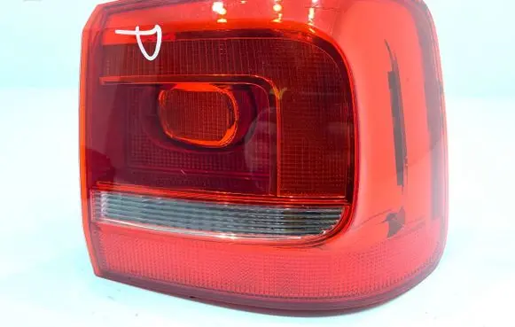 Volkswagen Touran II Rear/tail lights