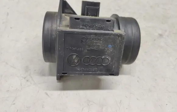 Audi A4 S4 B5 8D Mass air flow meter 71822101 074906461