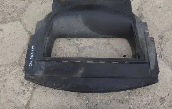 BMW 3 E46 Engine splash shield/under tray 7039439