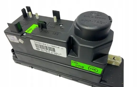 Mercedes-Benz SLK R170 Central locking vacuum pump A1708000148