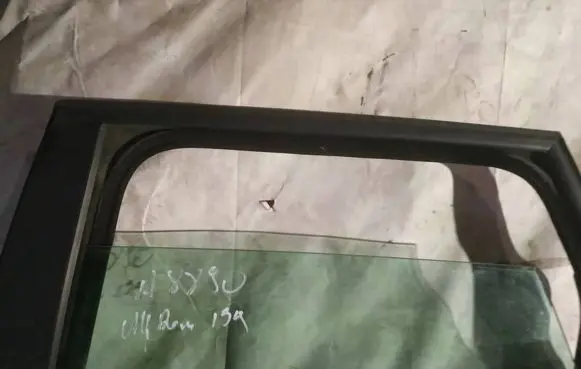 Alfa Romeo 159 Rear door window glass 