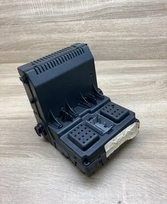 Volvo S80 Fuse module 30765149 28024622