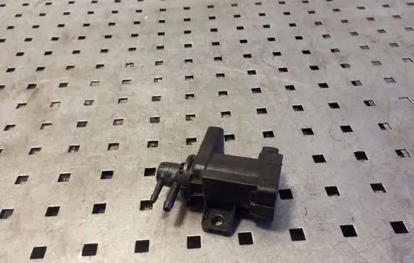 Chevrolet Captiva Turbo solenoid valve 25183170