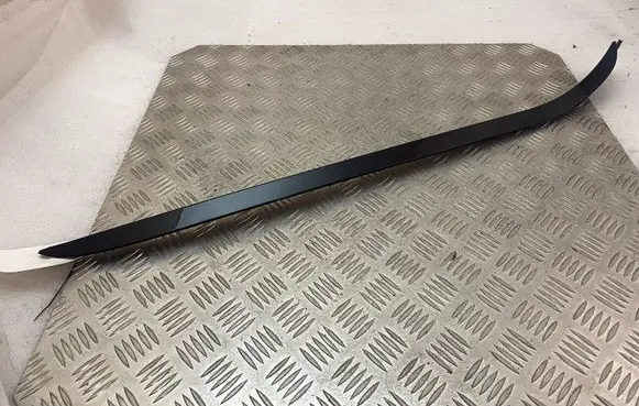 Hyundai Santa Fe Windshield trim 86140S1000