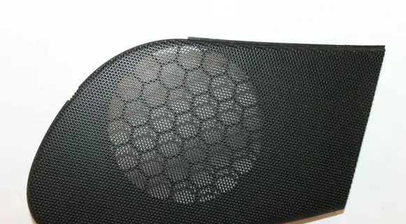 Side speaker trim/cover