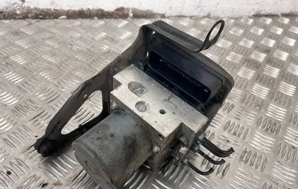 BMW X6 M ABS Pump 6798284 6798286
