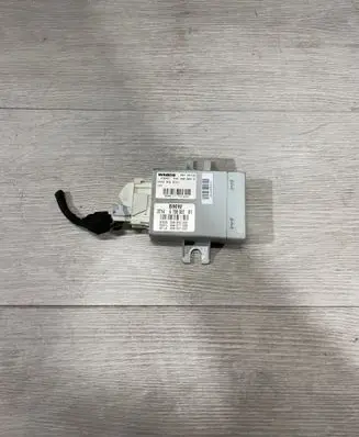 BMW 5 F10 F11 Air suspension control unit module (rear) 6798937 4461500630 004002000