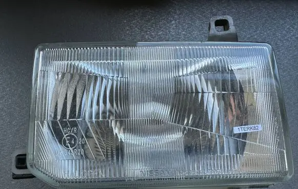 Nissan Terrano Headlight/headlamp 2606530G00 B606030G00