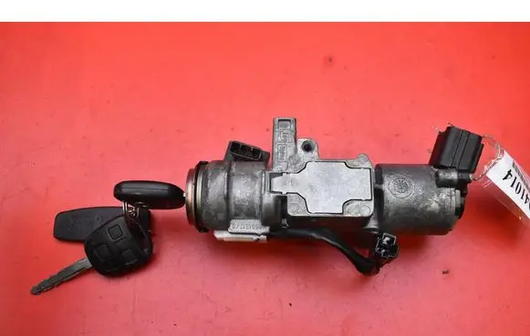 Volkswagen PASSAT B5.5 Ignition lock 