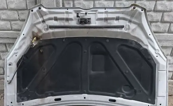 Hyundai Accent Engine bonnet/hood sound/heat insulation 
