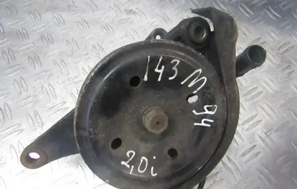 Mazda 626 Power steering pump GA2A32650D
