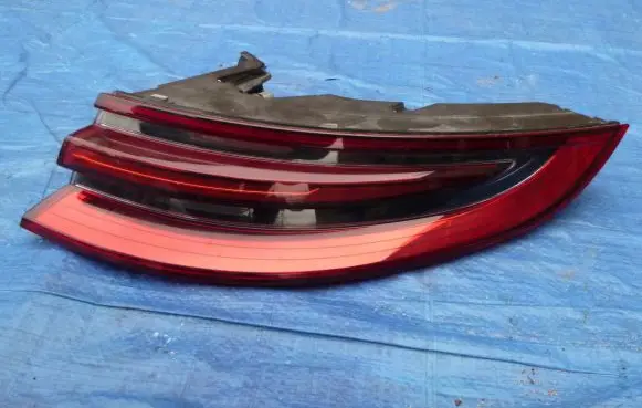 Porsche Panamera (971) Rear/tail lights