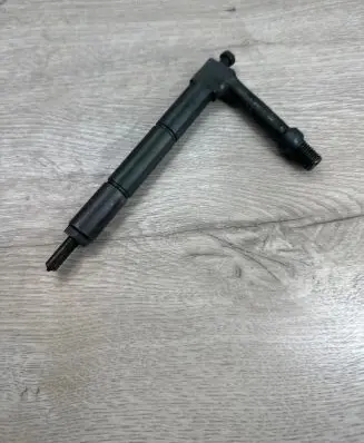 Nissan Almera Tino Fuel injector