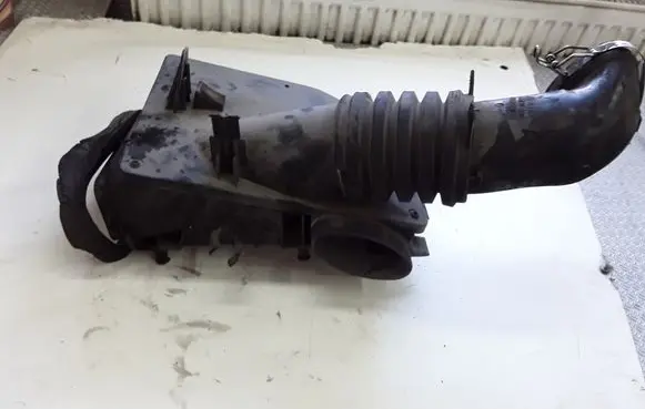 Mercedes-Benz ML W163 Air intake duct part A1635000016