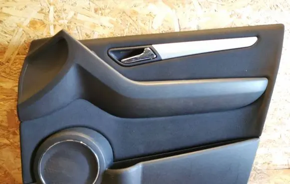 Mercedes-Benz B W245 Front door card panel trim A1696201670 4678119 A1697201678