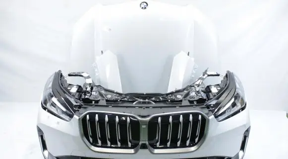 BMW X1 U11 Front piece kit 5W28995