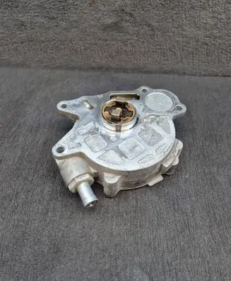 Audi Q5 SQ5 Vacuum pump 03L145100F