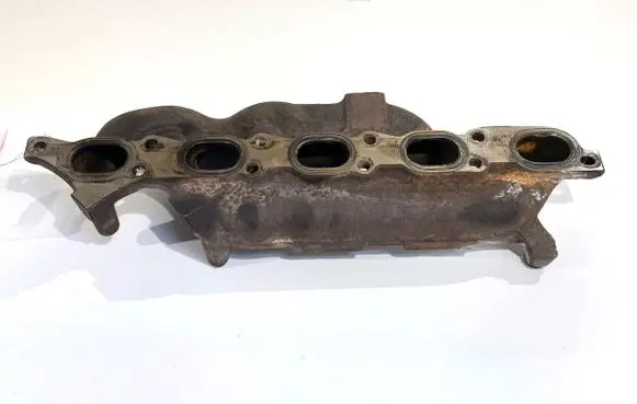 Volvo V70 Exhaust manifold 9207688